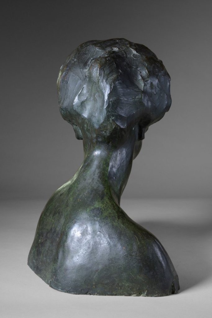 Rembrandt Bugatti bust of Blanche Denise Ferrero-Willmann, rear view